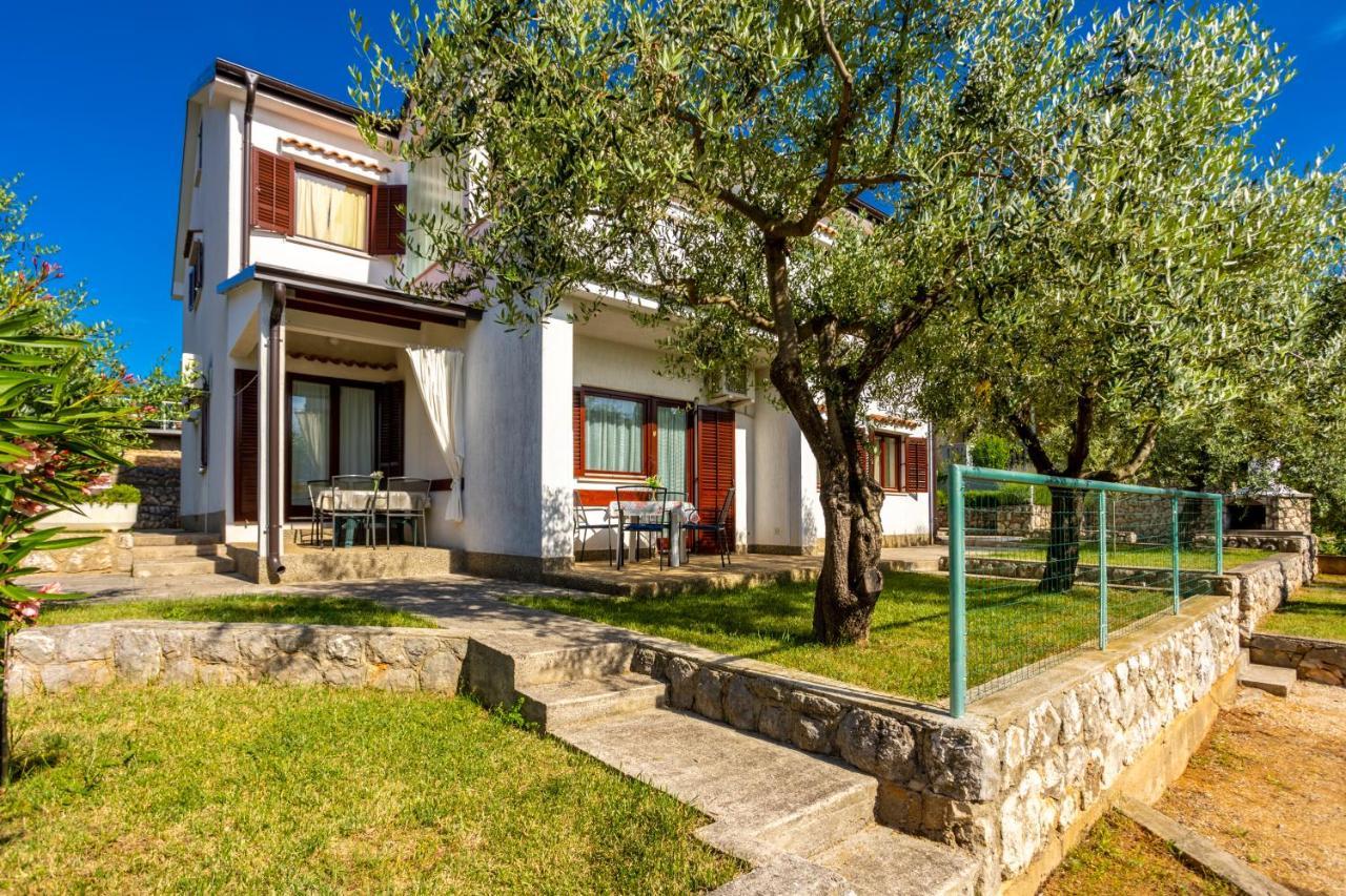 Apartments Belavic By El-Pi Tours Njivice Kültér fotó