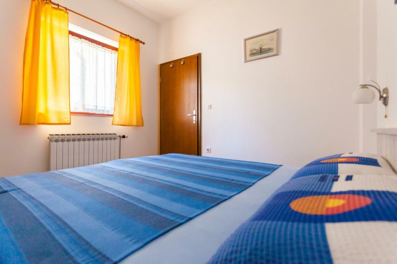 Apartments Belavic By El-Pi Tours Njivice Kültér fotó